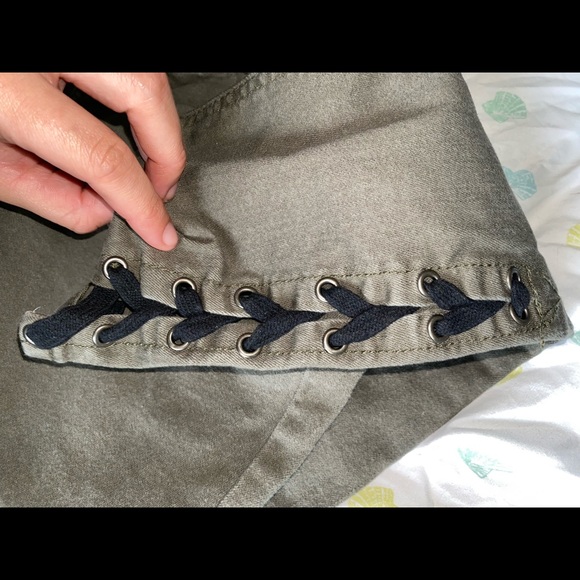 Jeans - Picture 2 of 4